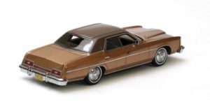NEO Scale Models 1973 Ford LTD 2